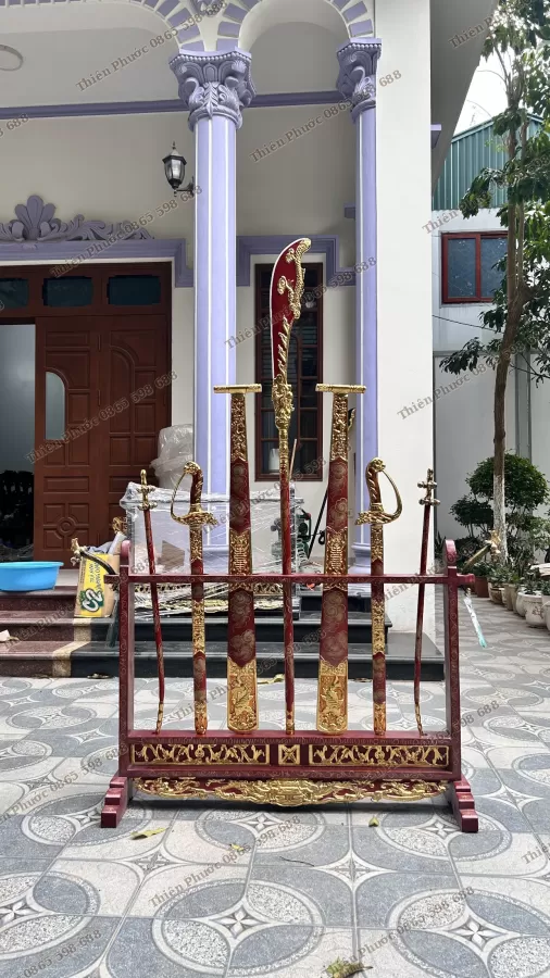 Bộ Pháp Khí Màu Đỏ - Bộ Binh Khí Đỏ I Đao, Kiếm, Hèo, Mái Chèo – ảnh 6 – mã DT-022-12