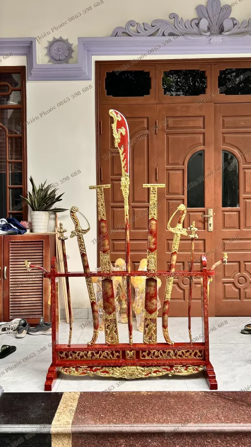 Bộ Pháp Khí Màu Đỏ - Bộ Binh Khí Đỏ I Đao, Kiếm, Hèo, Mái Chèo – ảnh 10 – mã DT-022-16