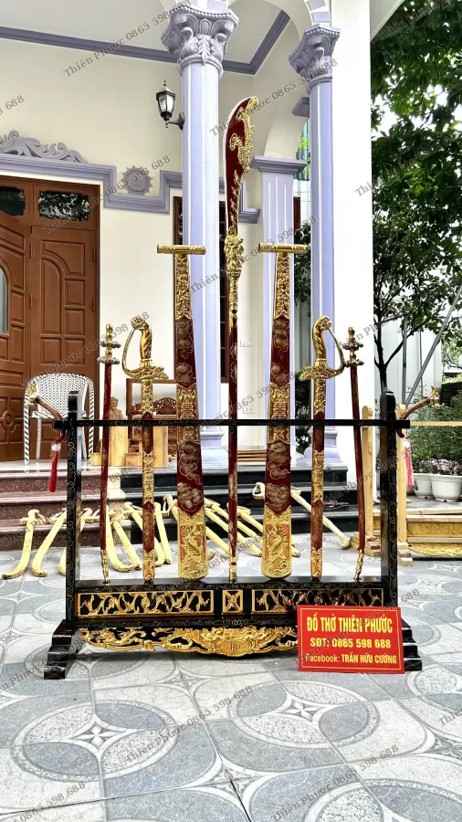 Bộ Pháp Khí Màu Đỏ - Bộ Binh Khí Đỏ I Đao, Kiếm, Hèo, Mái Chèo – ảnh 13 – mã DT-022-20